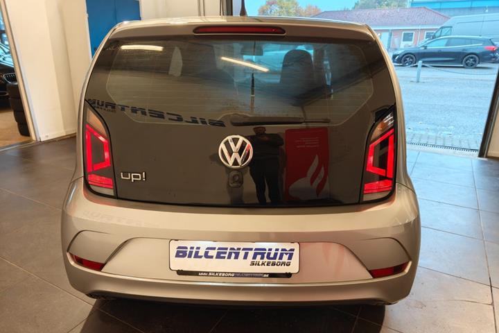 Grå VW UP! fra 2018