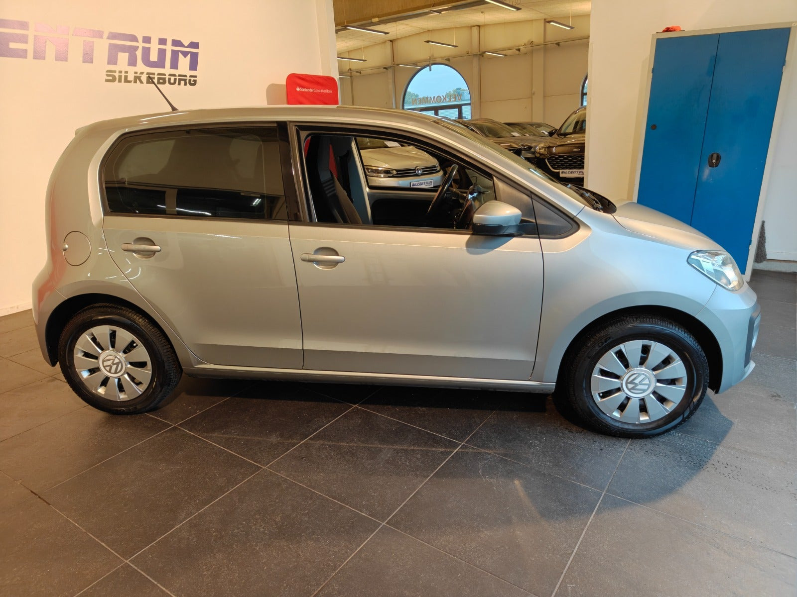 Grå VW UP! fra 2018