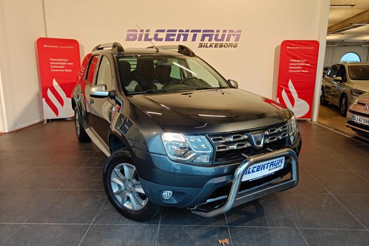 Sort Dacia Duster fra 2016