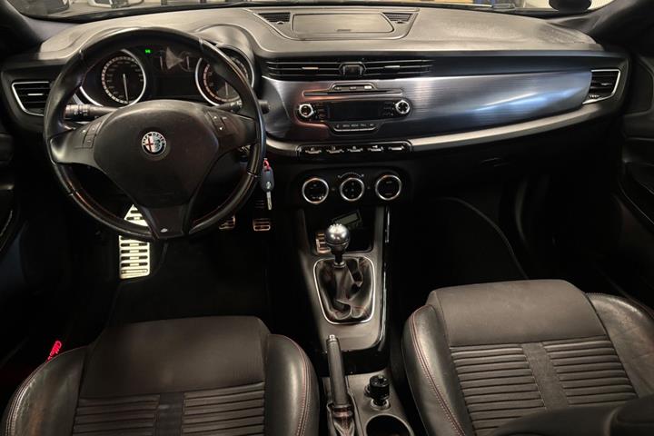 undefined Alfa Romeo Giulietta fra 2010