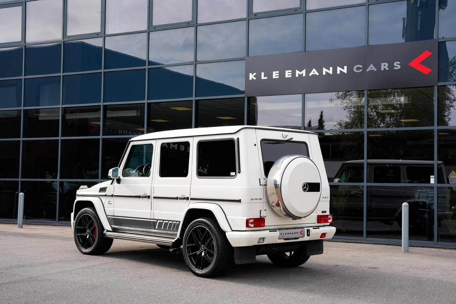 Gul Mercedes G63 fra 2016