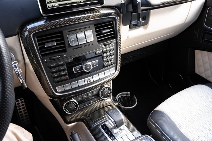 Gul Mercedes G63 fra 2016