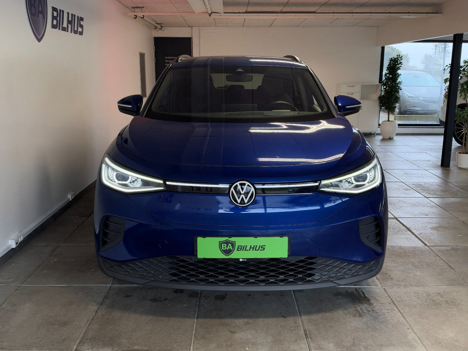 Blå VW ID.4 fra 2023