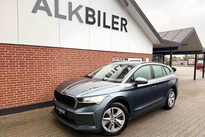 Blå Skoda Enyaq fra 2021