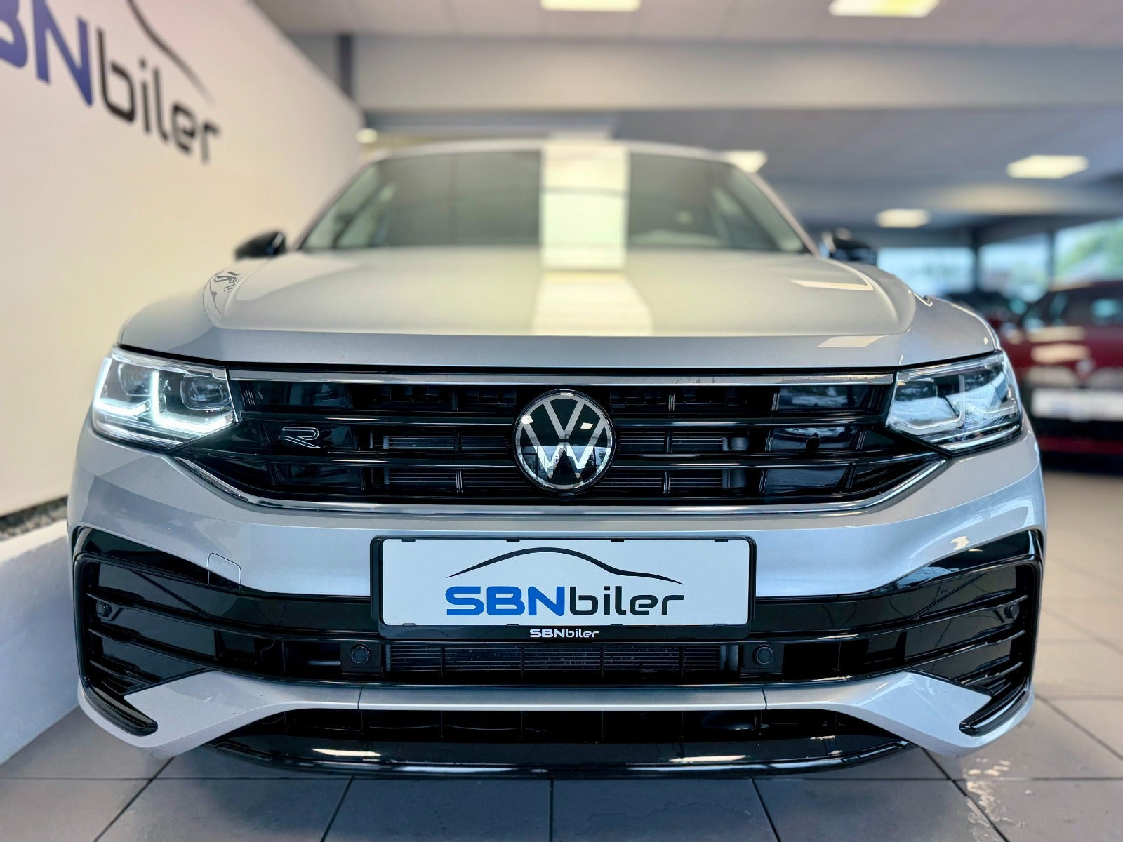 Sølv VW Tiguan fra 2024