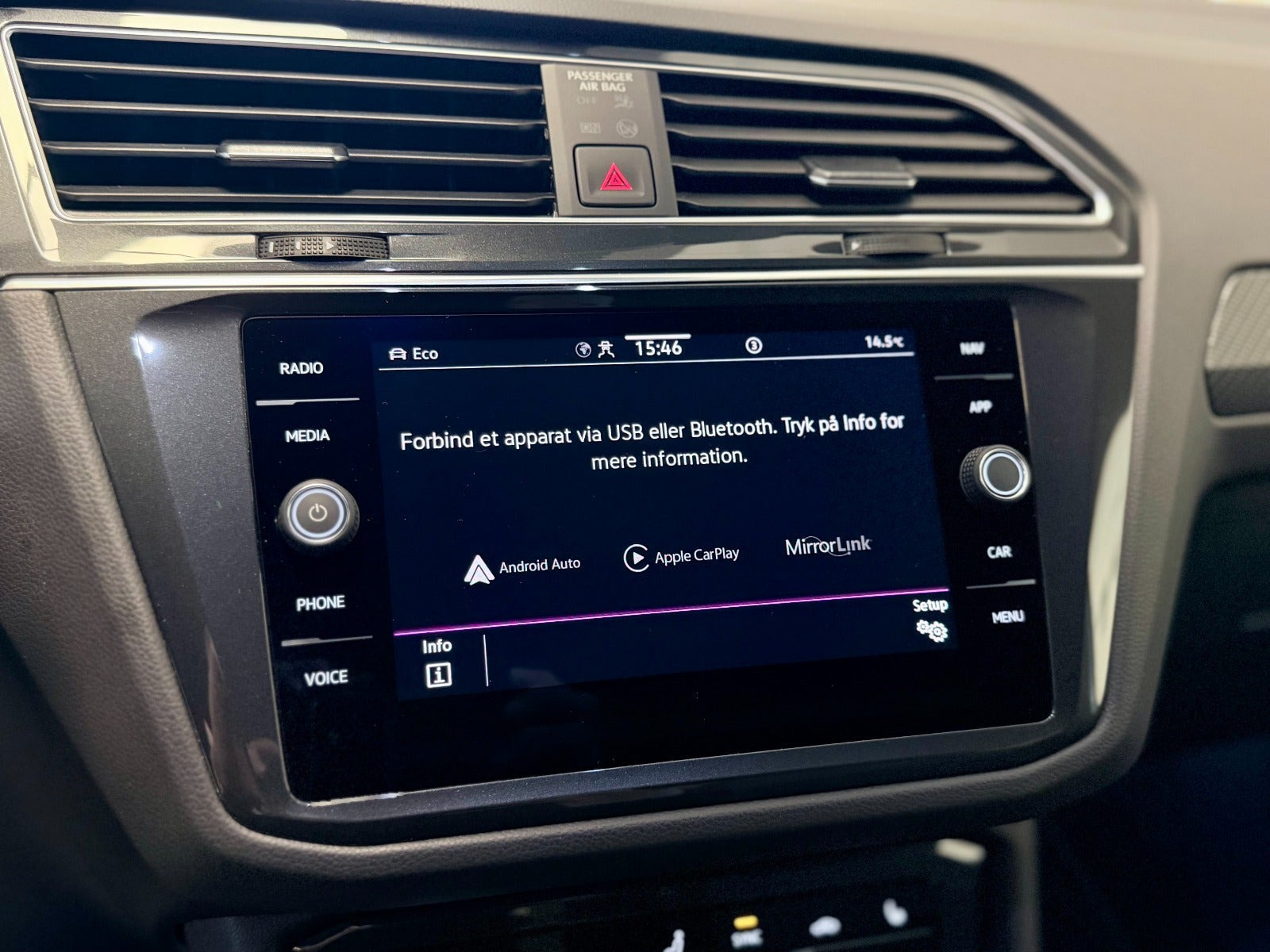 Sølv VW Tiguan fra 2024