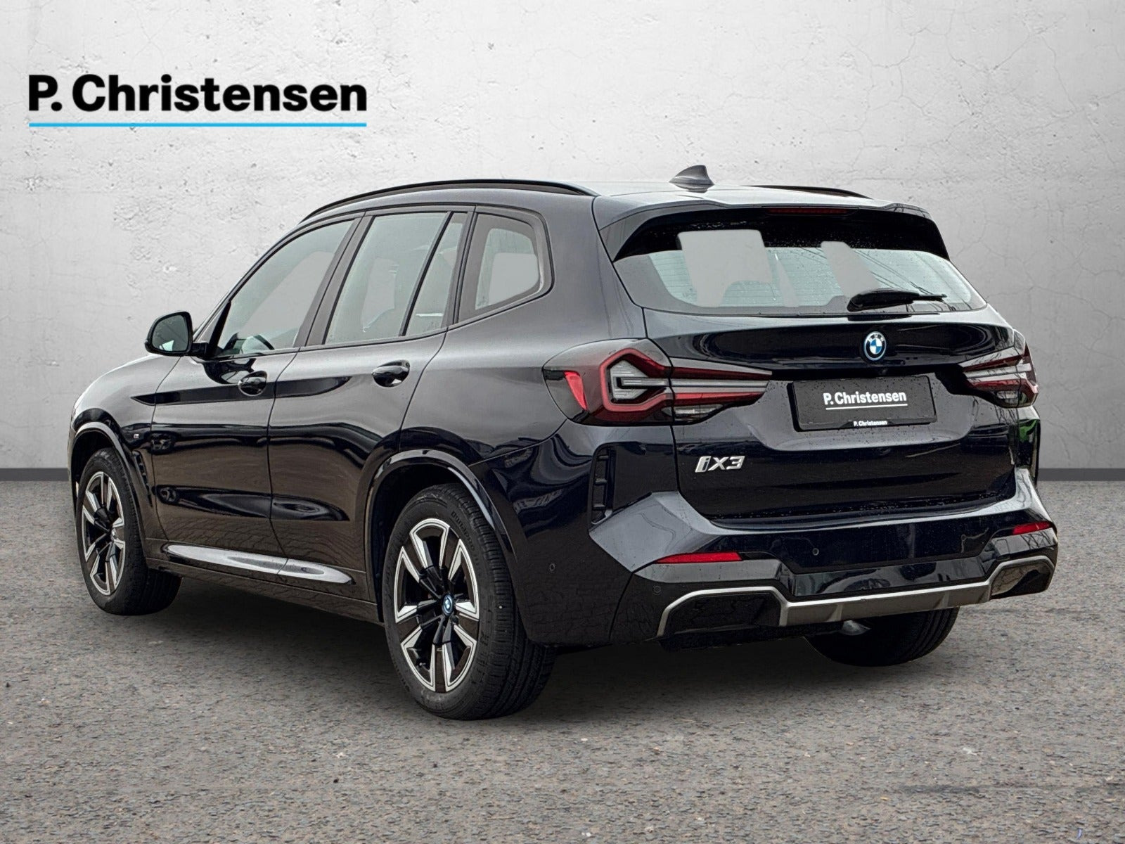 Sort BMW iX3 fra 2024