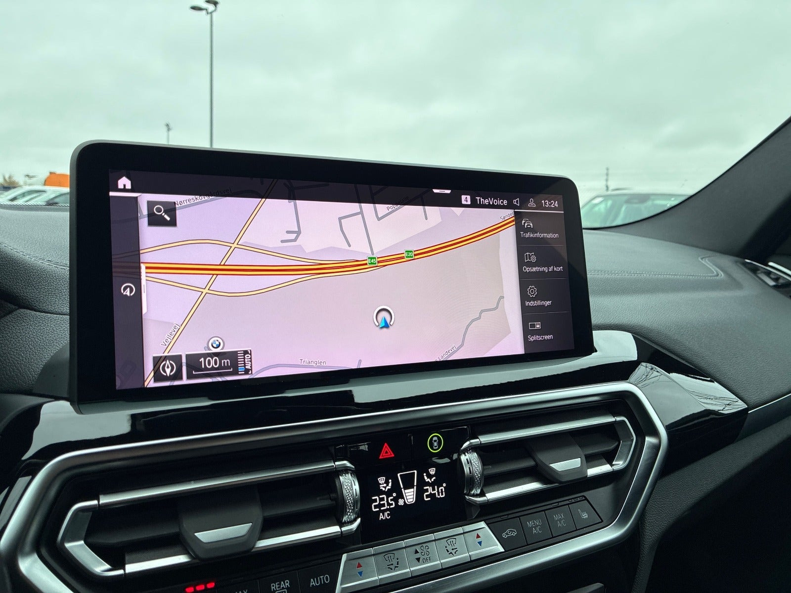 Sort BMW iX3 fra 2024
