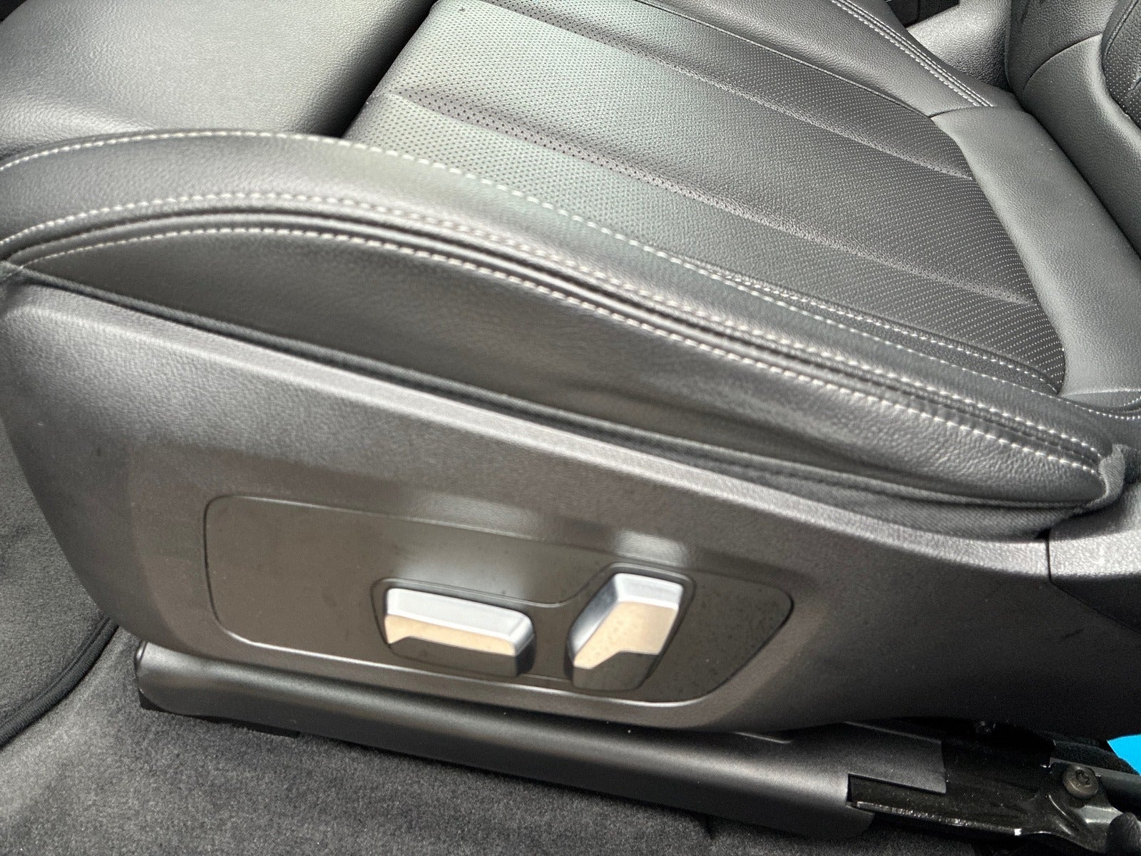 Sort BMW iX3 fra 2024