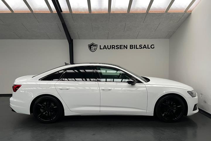 Hvid Audi A6 fra 2019