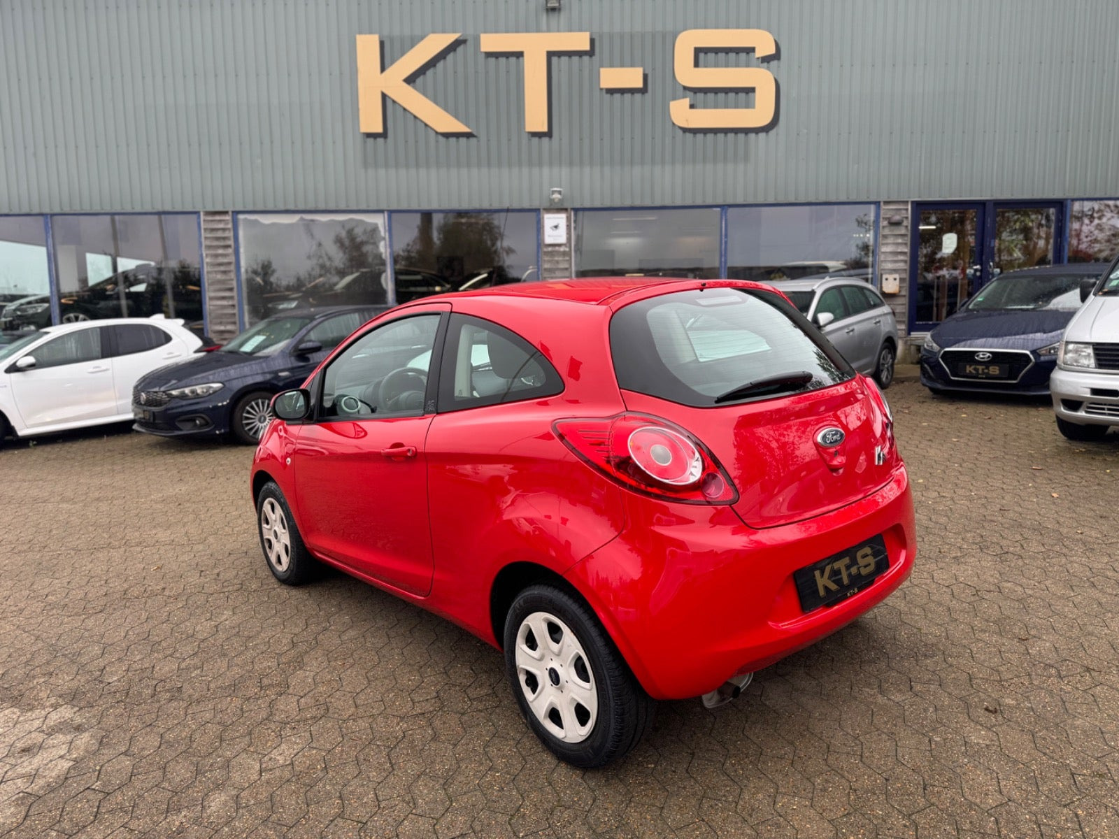 Sort Ford Ka fra 2015