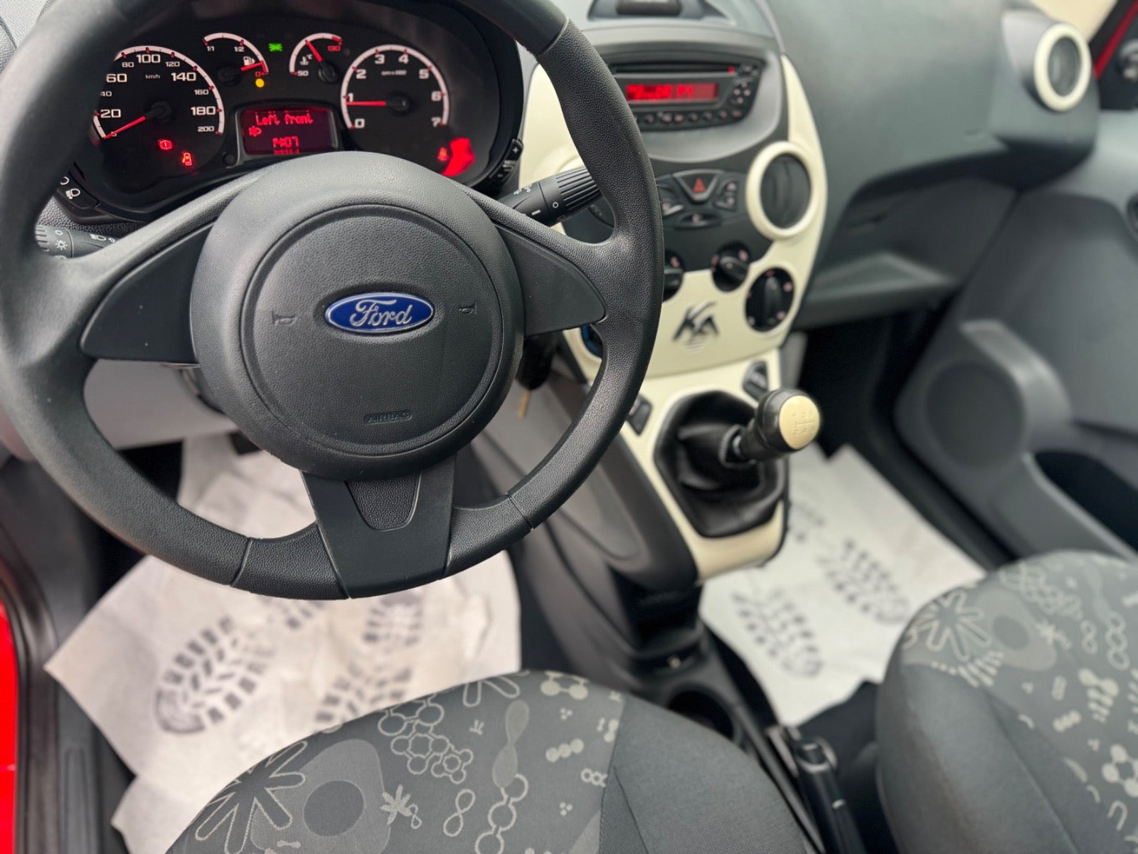 Sort Ford Ka fra 2015