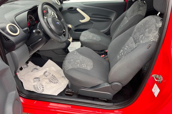 Sort Ford Ka fra 2015