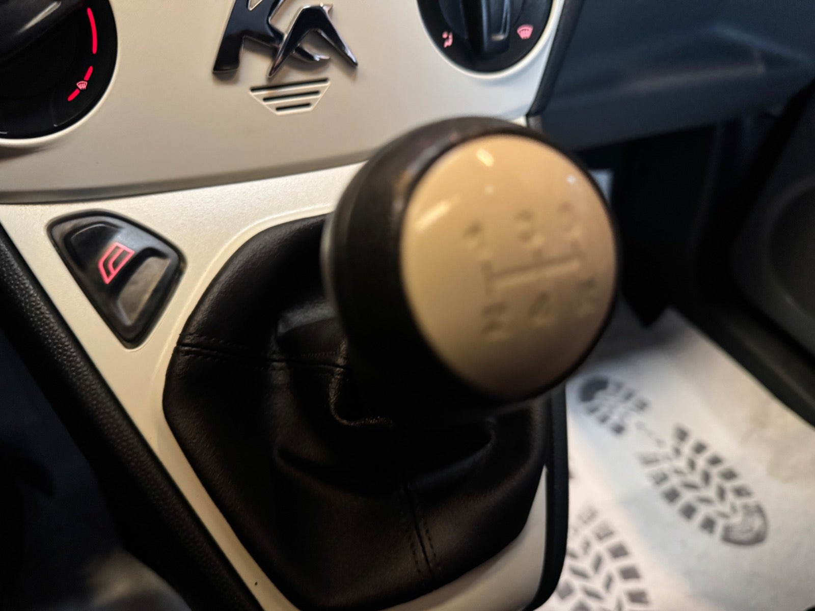 Sort Ford Ka fra 2015