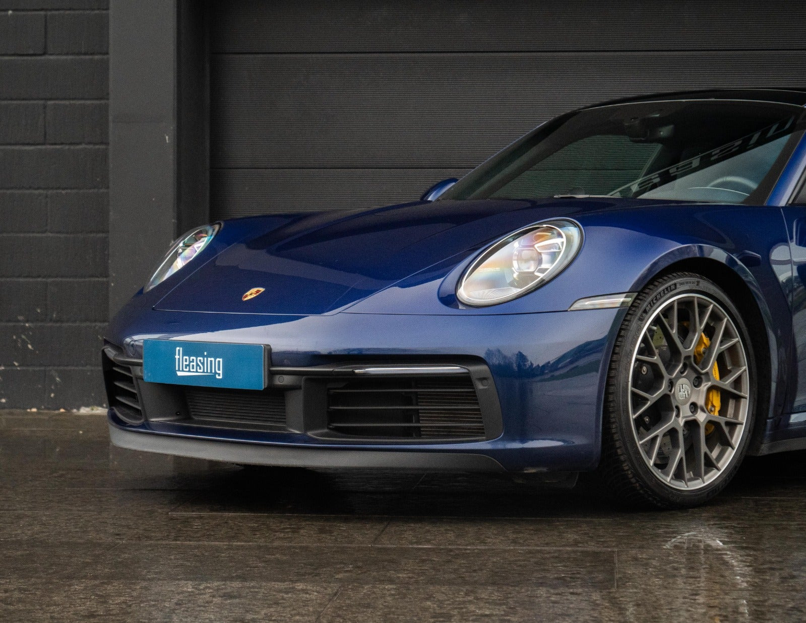 Blå Porsche 911 Carrera S fra 2019
