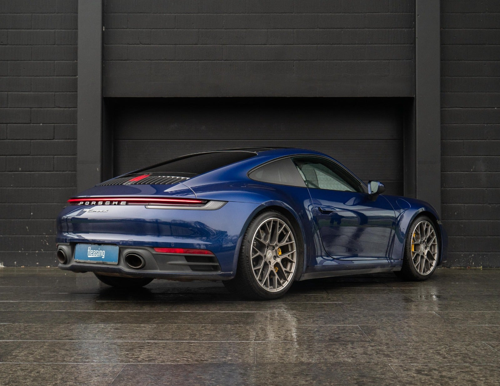Blå Porsche 911 Carrera S fra 2019