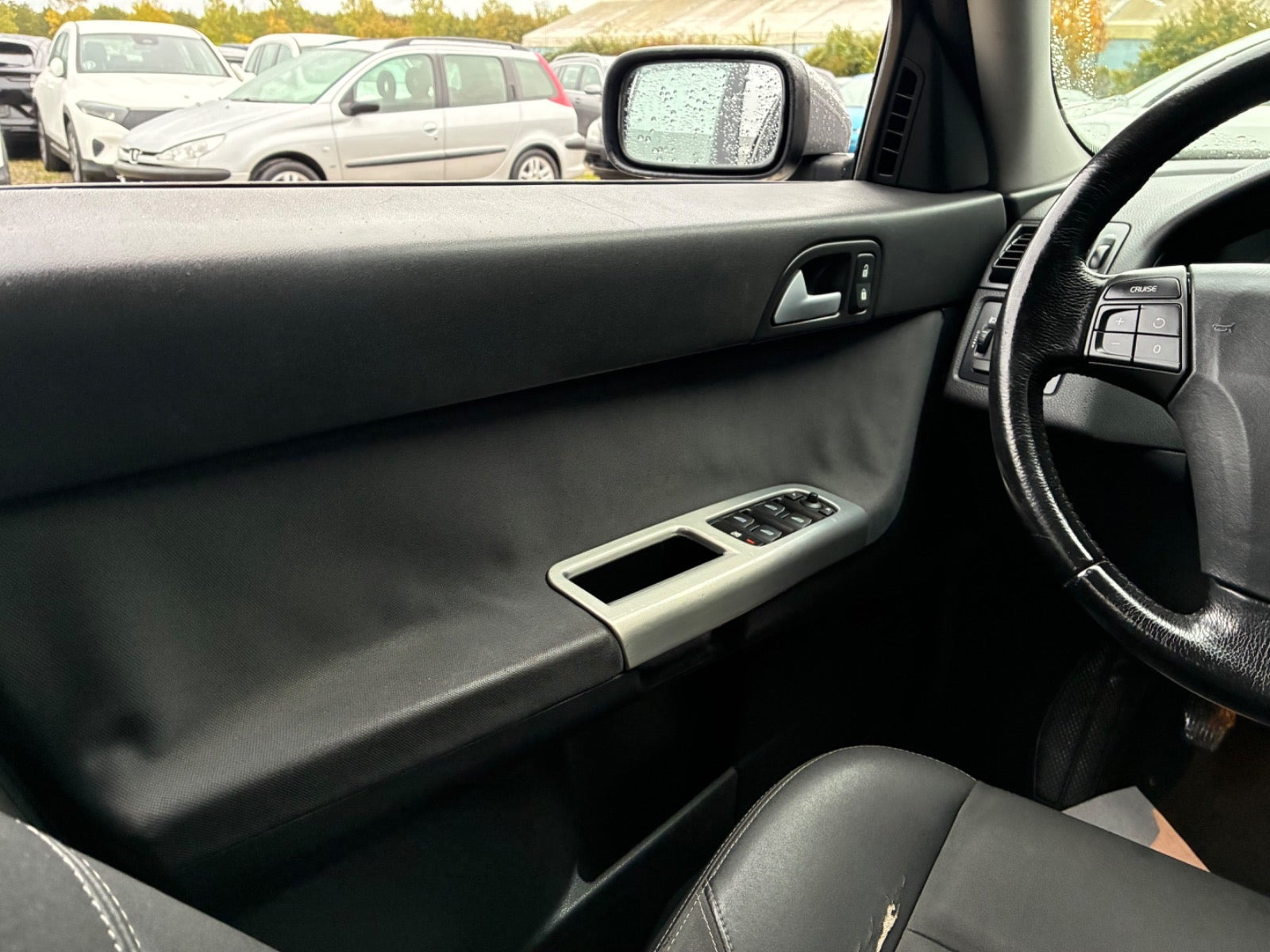 Grå Volvo V50 fra 2006