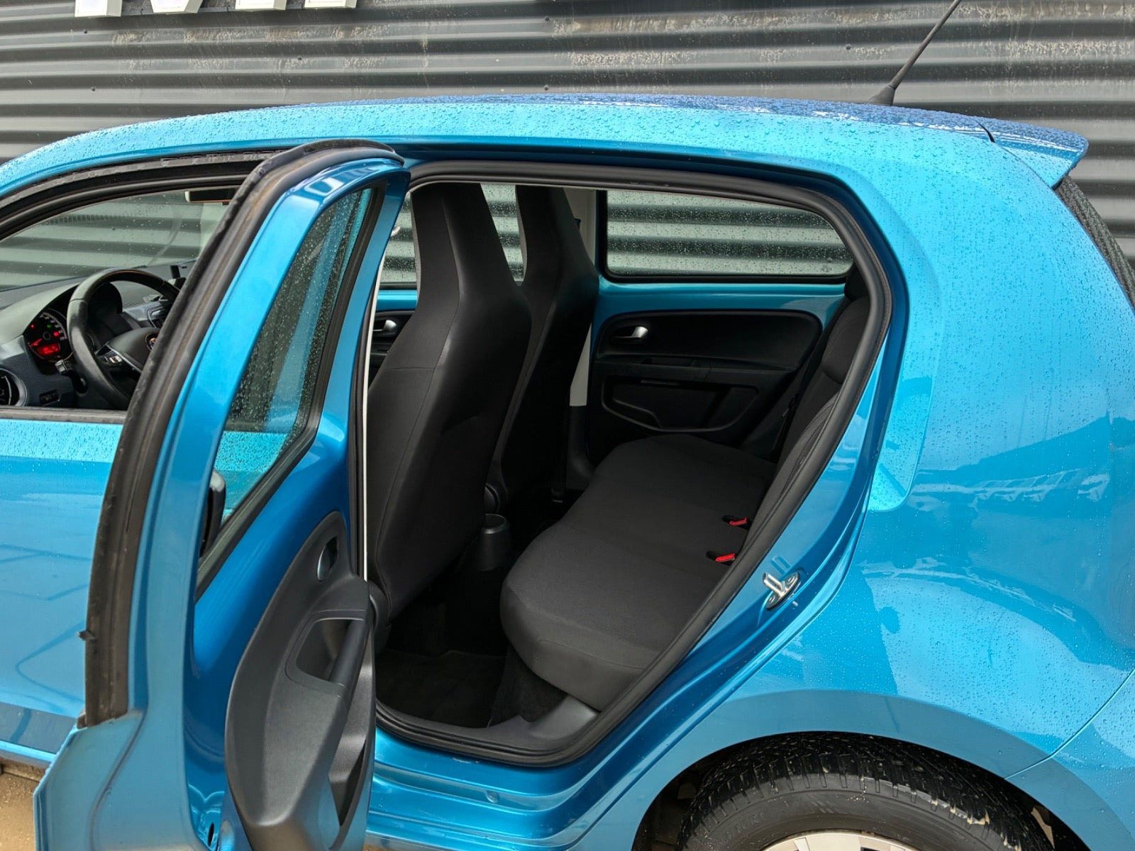 Blå VW UP! fra 2017