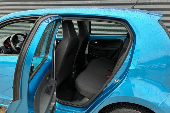 Blå VW UP! fra 2017