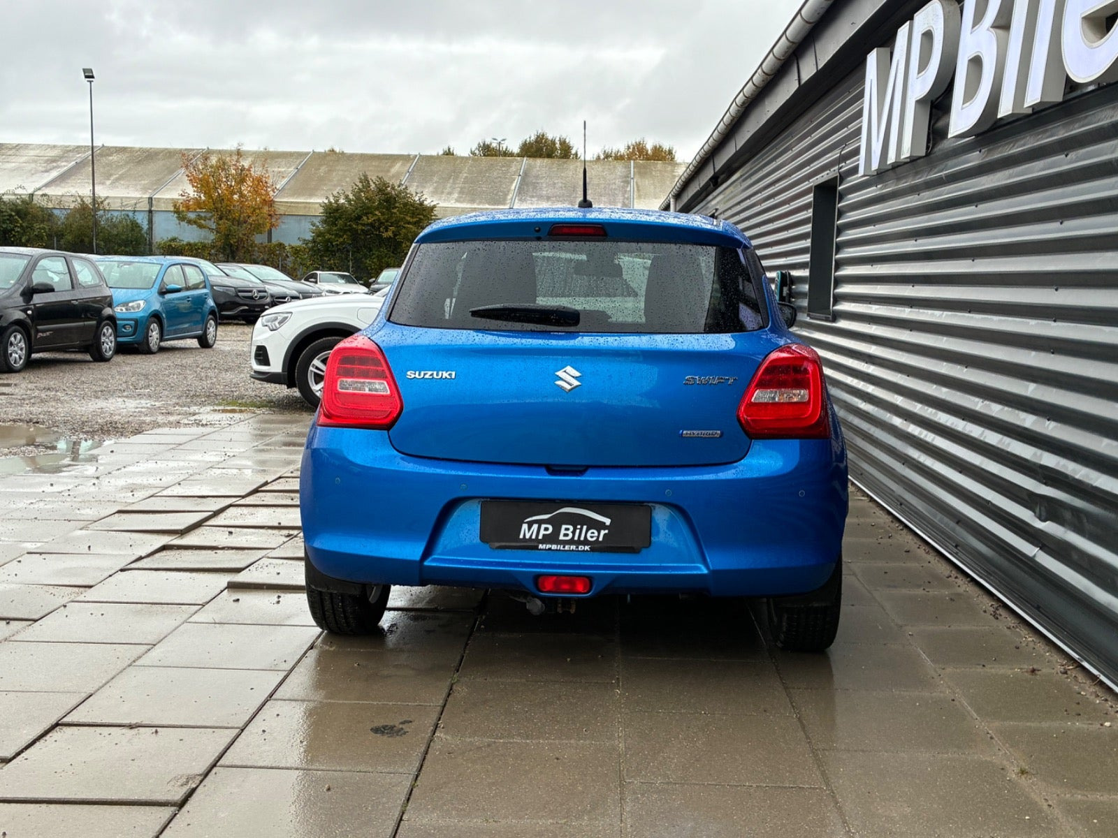 Blå Suzuki Swift fra 2024