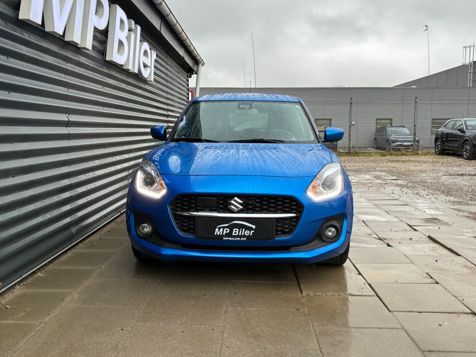 Blå Suzuki Swift fra 2024
