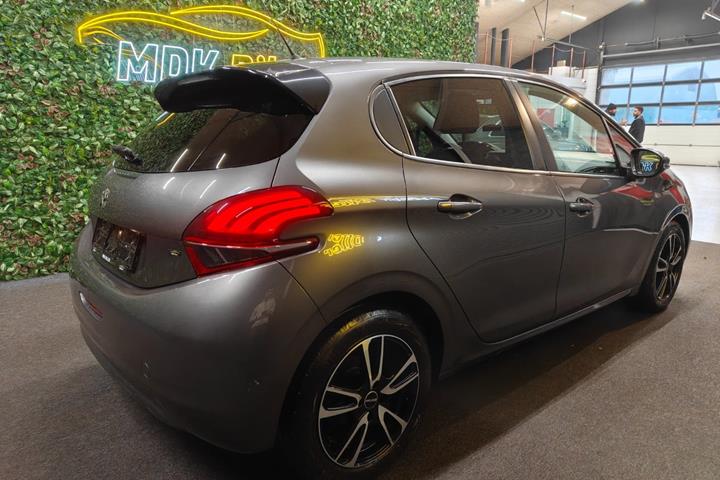 undefined Peugeot 208 fra 2019