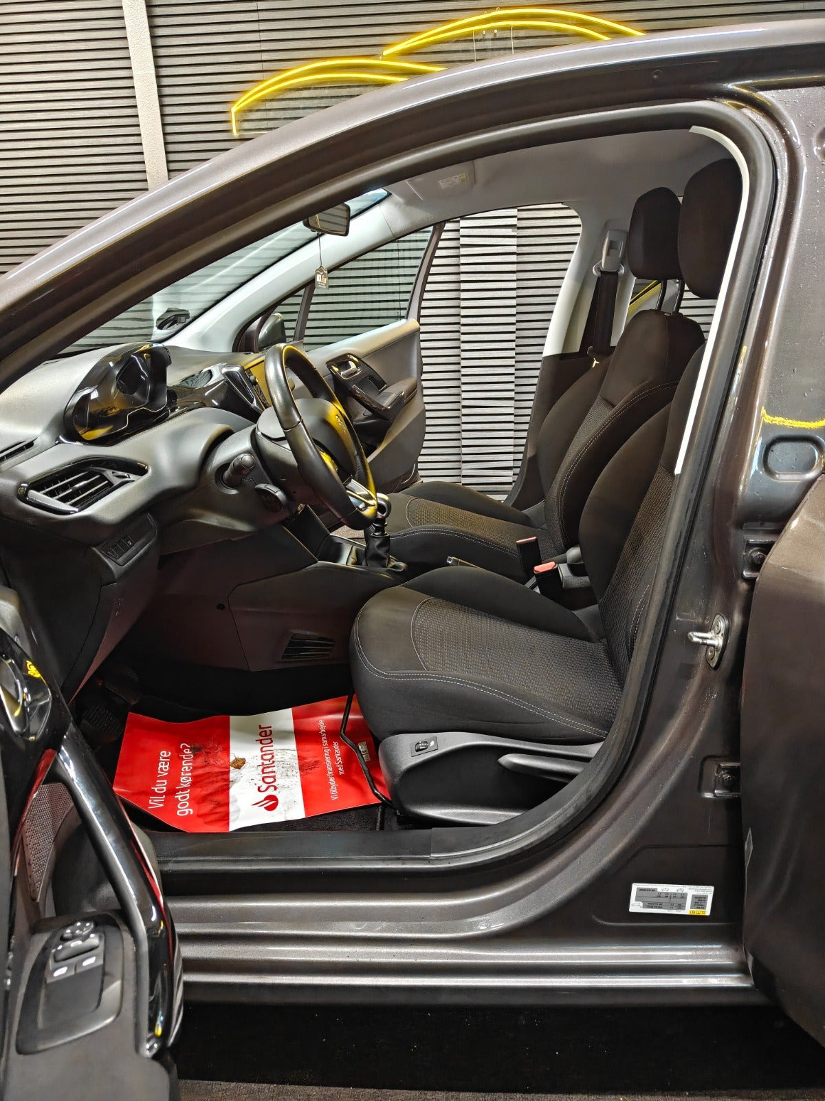 undefined Peugeot 208 fra 2019