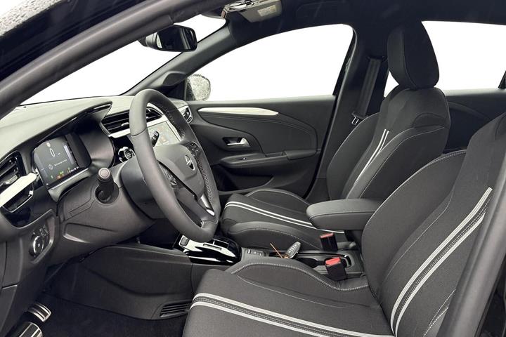 Sort Opel Corsa-e fra 2026