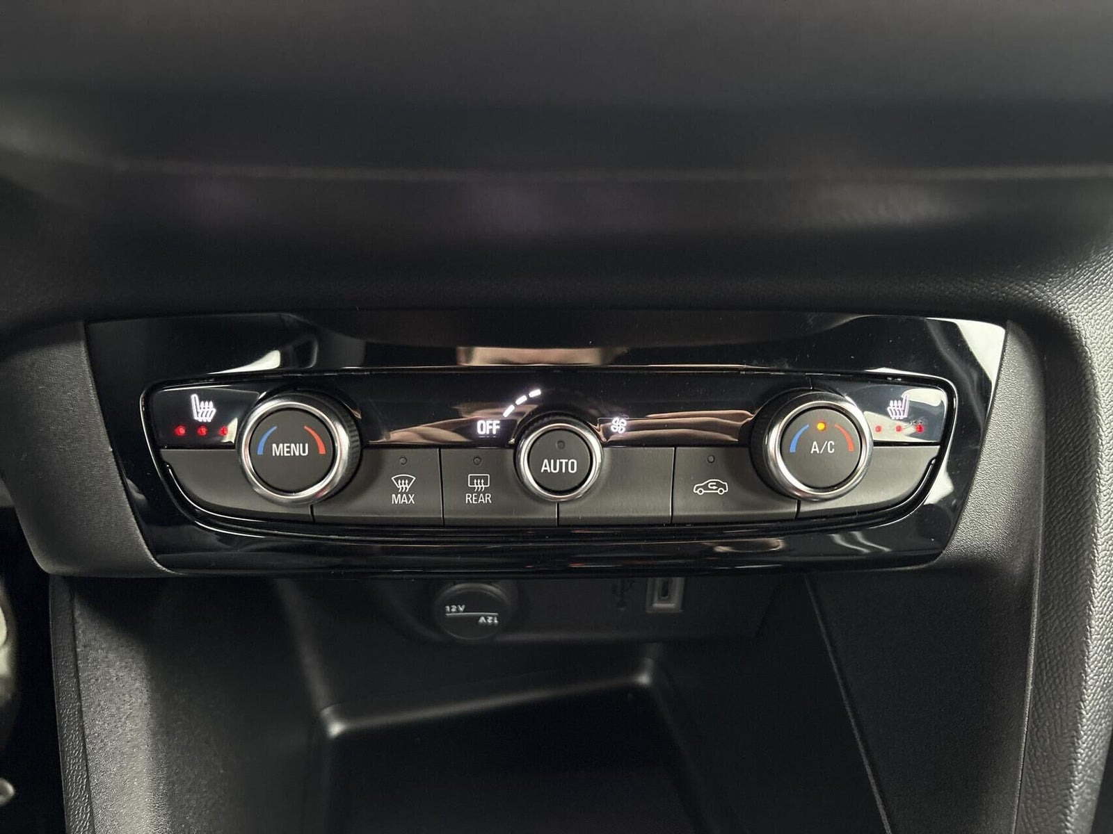 Sort Opel Corsa-e fra 2026