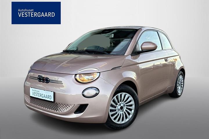 Pink Fiat 500e fra 2023