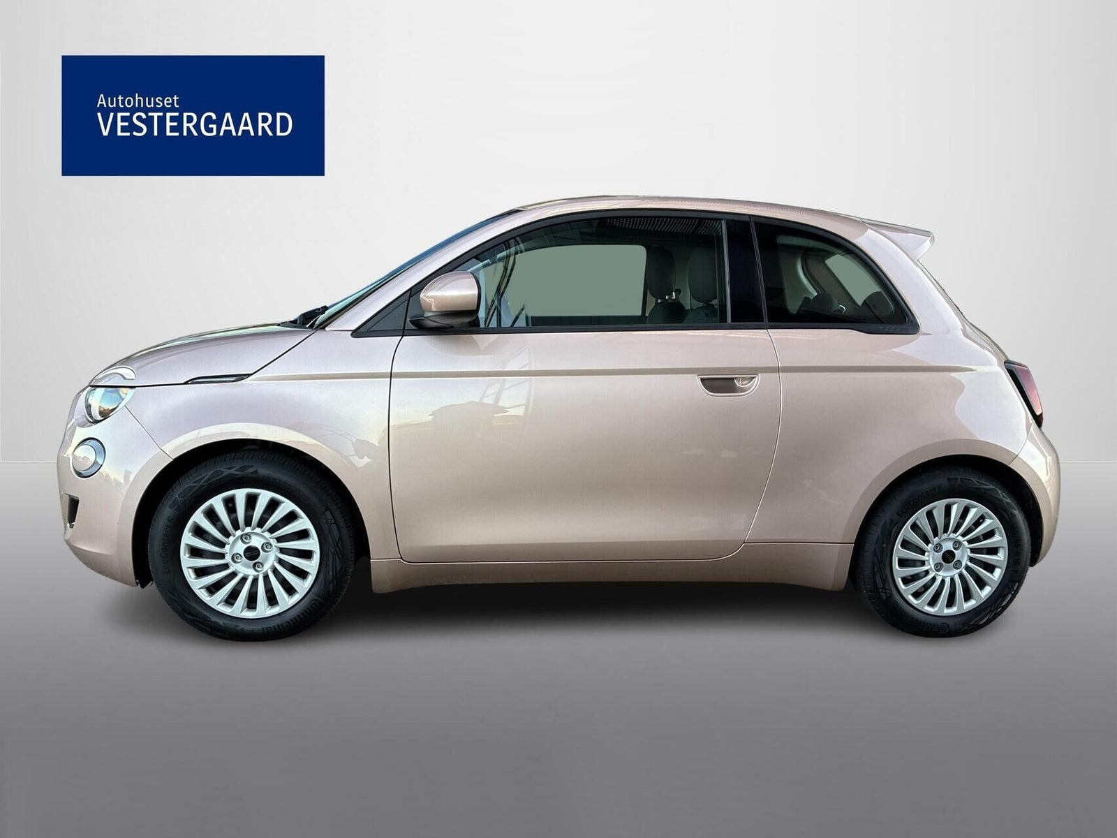 Pink Fiat 500e fra 2023