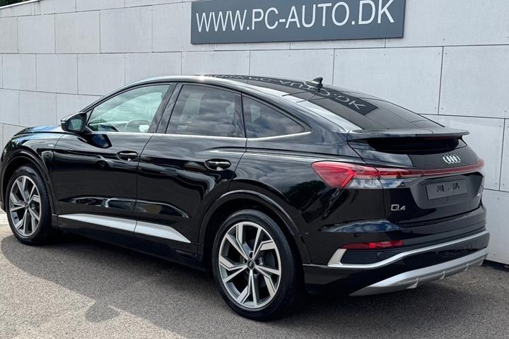 Sort Audi Q4 e-tron fra 2022