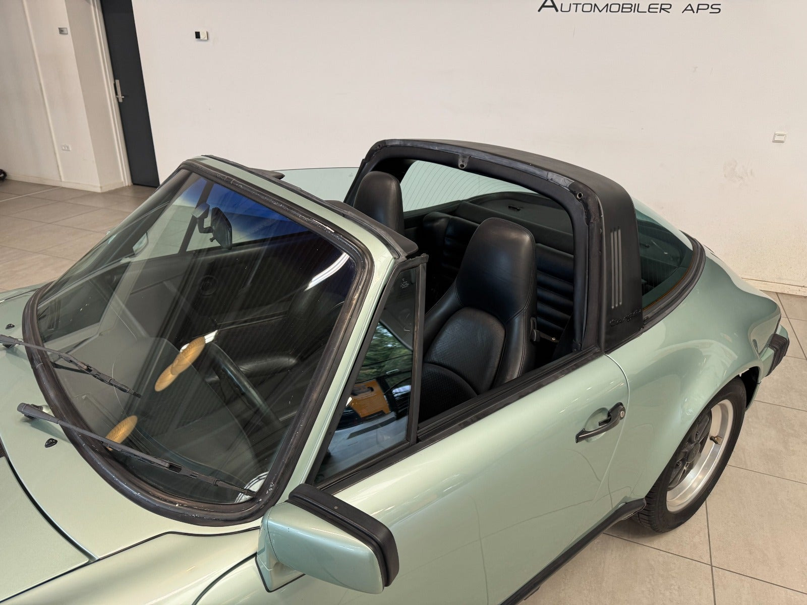 Grøn Porsche 911 fra 1976