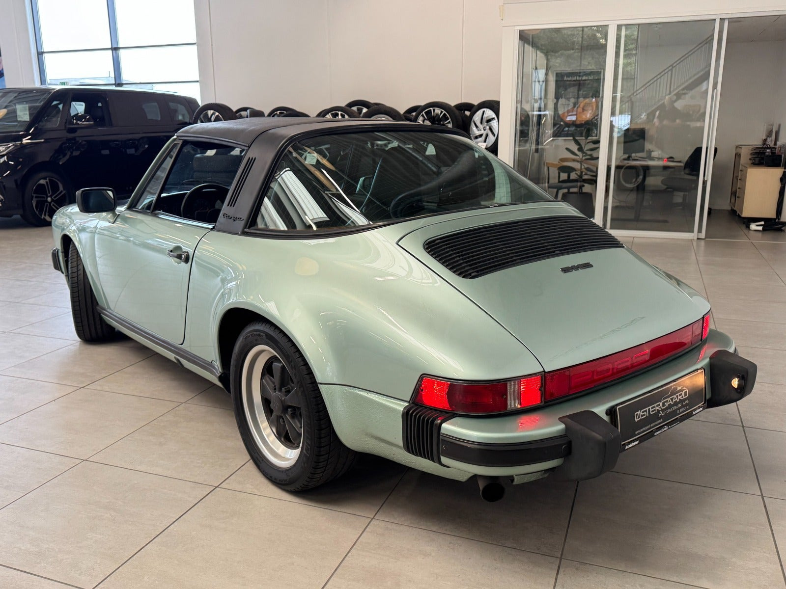 Grøn Porsche 911 fra 1976