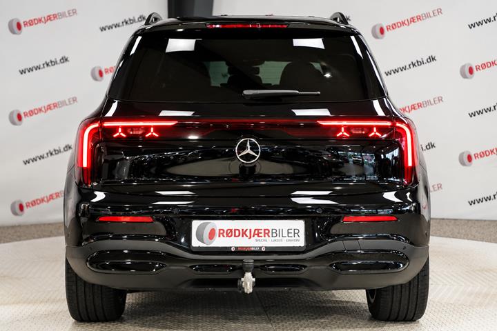 Sort Mercedes GLB250+ fra 2026