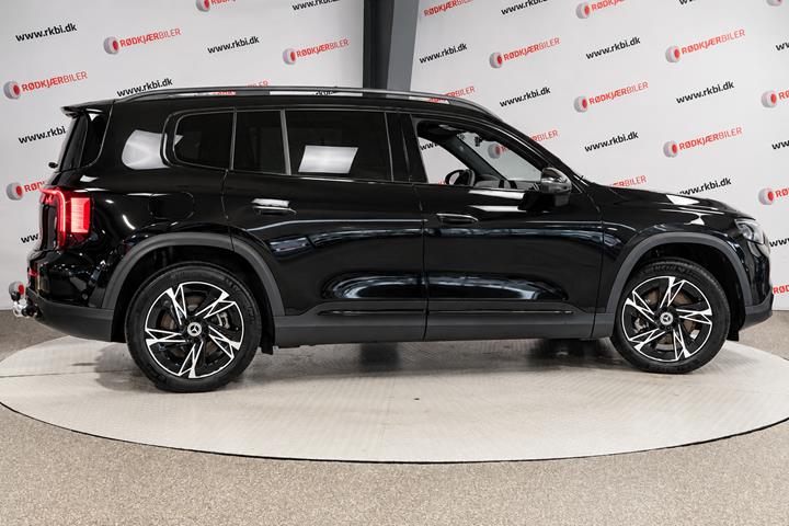 Sort Mercedes GLB250+ fra 2026