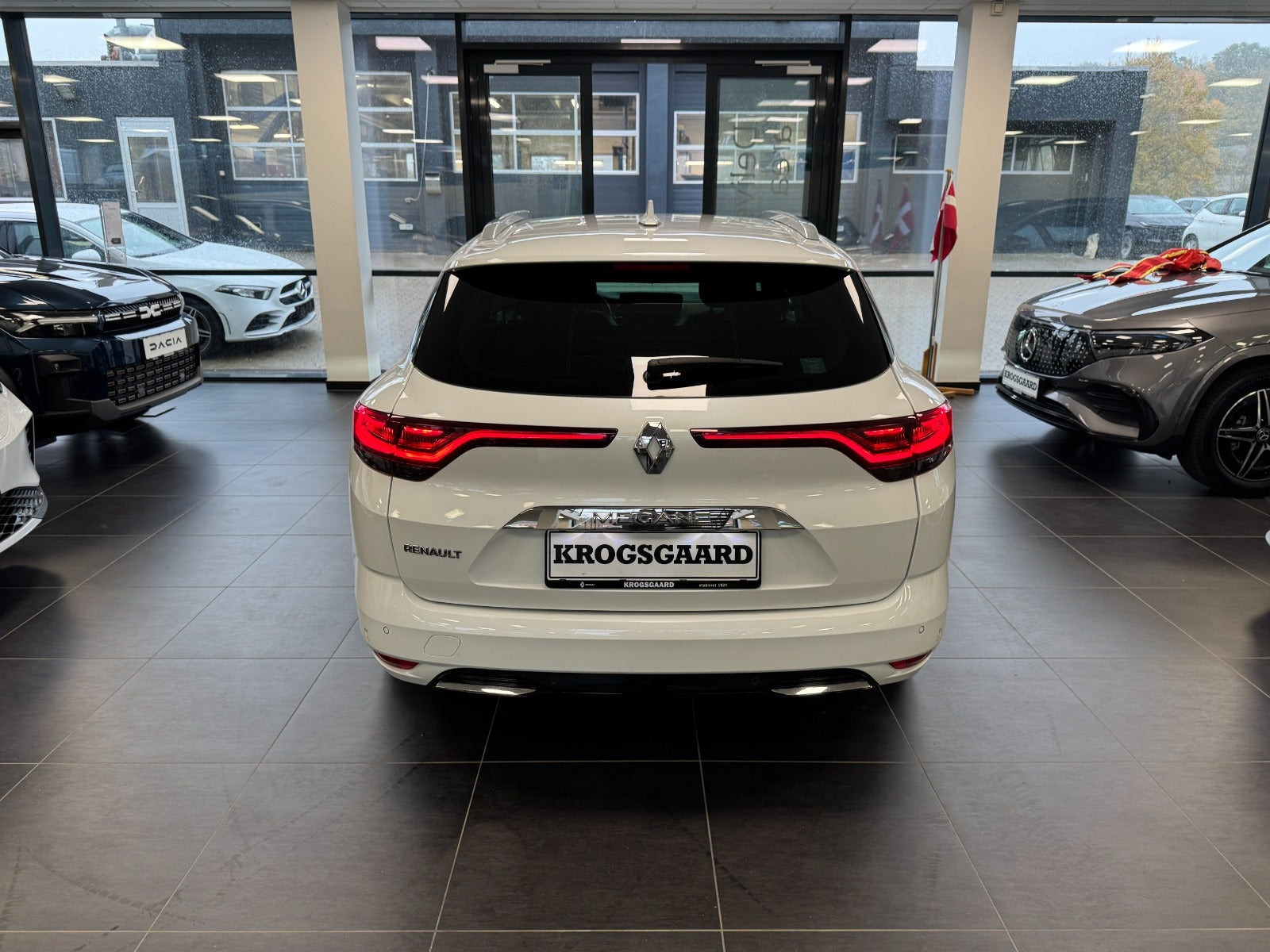 Hvid Renault Megane IV fra 2020