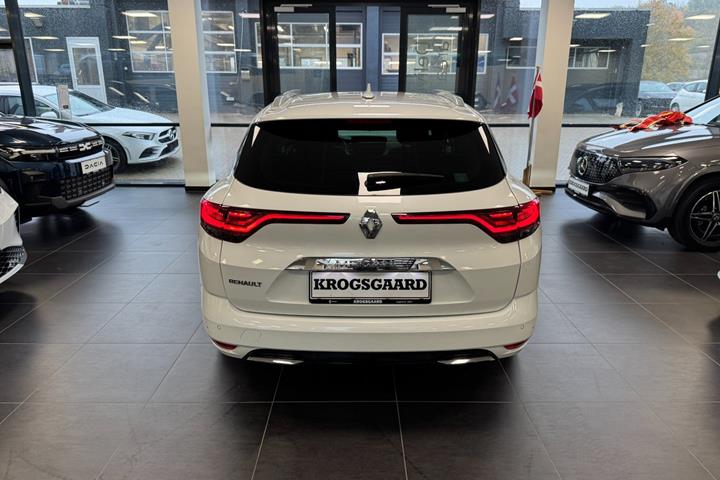 Hvid Renault Megane IV fra 2020