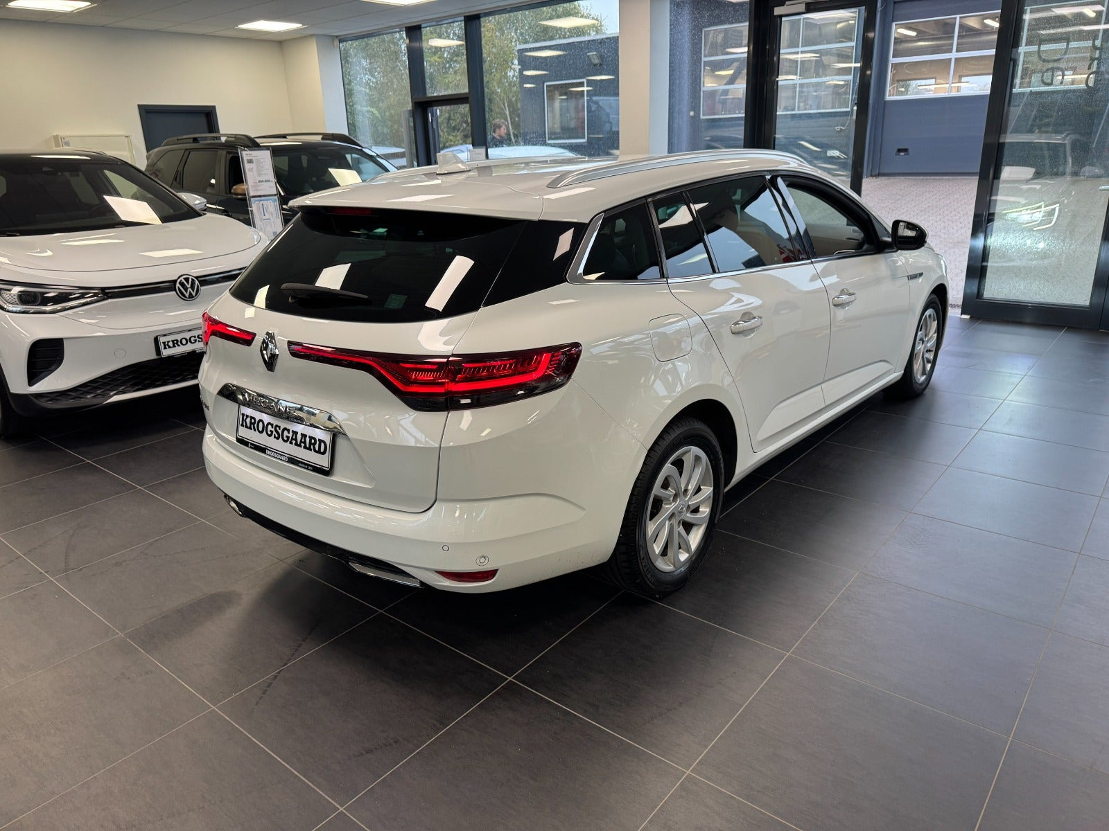 Hvid Renault Megane IV fra 2020