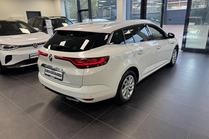 Hvid Renault Megane IV fra 2020
