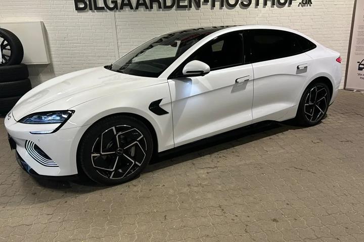 Hvid BYD Seal fra 2024