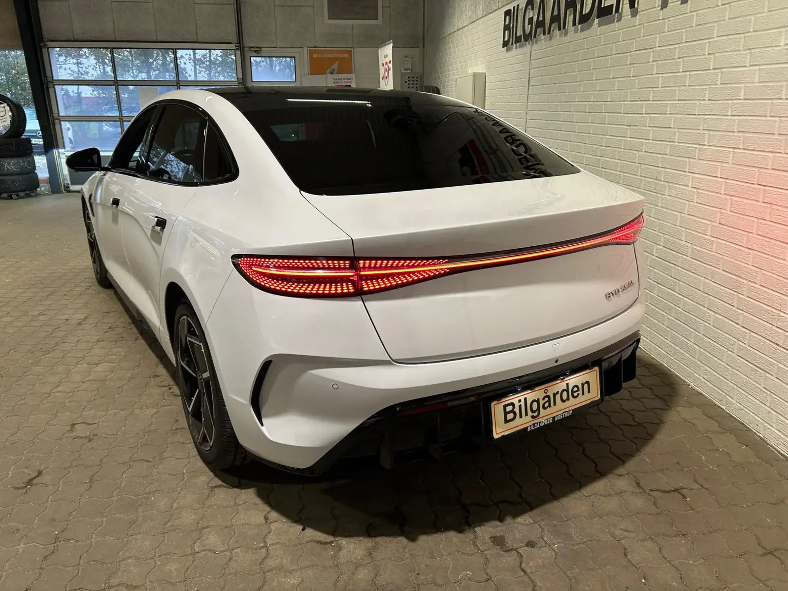 Hvid BYD Seal fra 2024