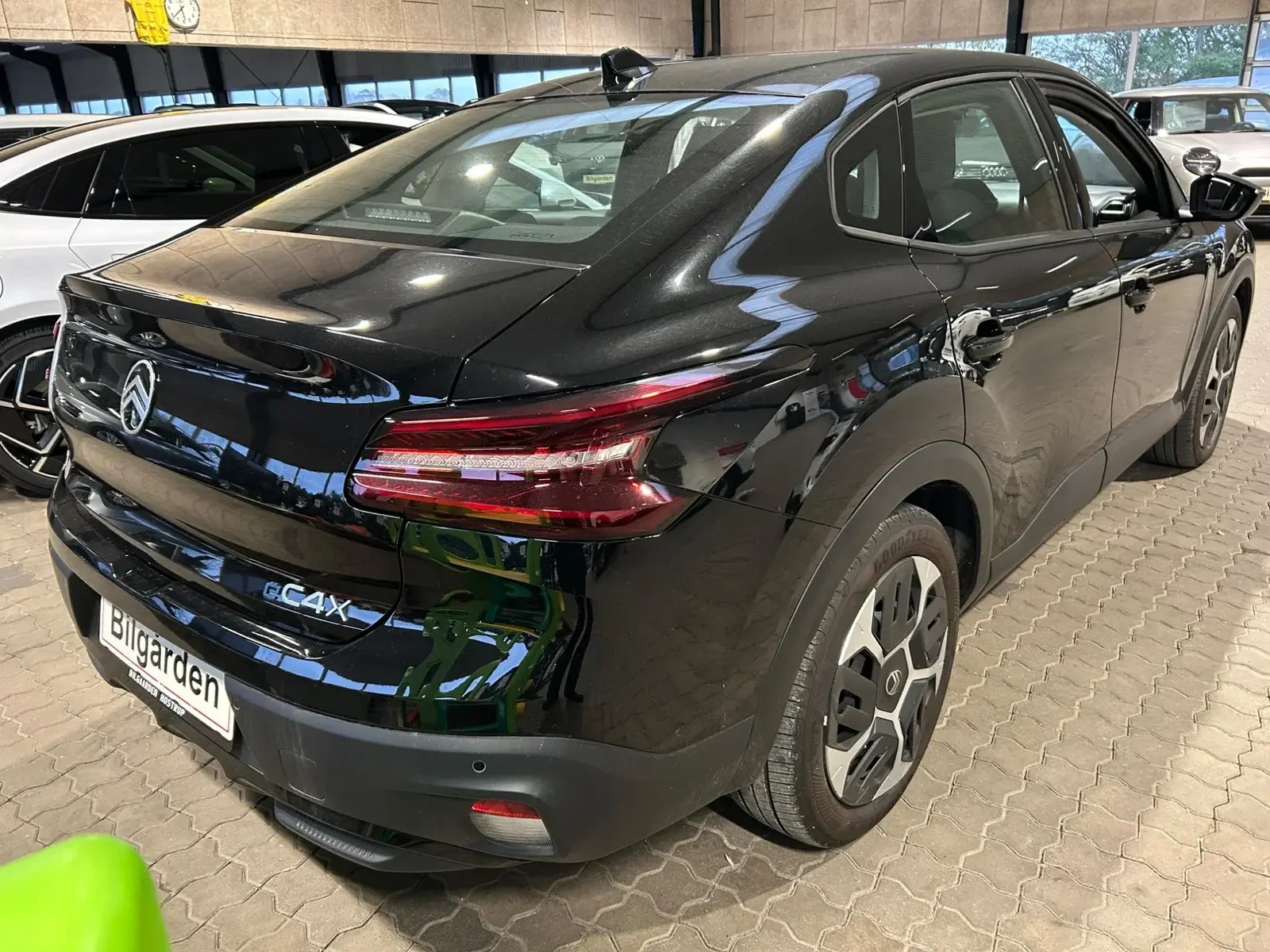 Sort Citroën ë-C4 X fra 2025