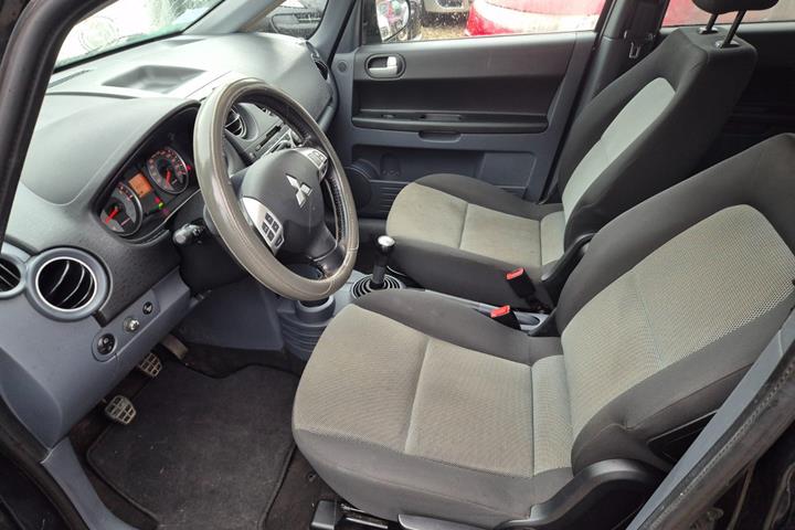 undefined Mitsubishi Colt fra 2010