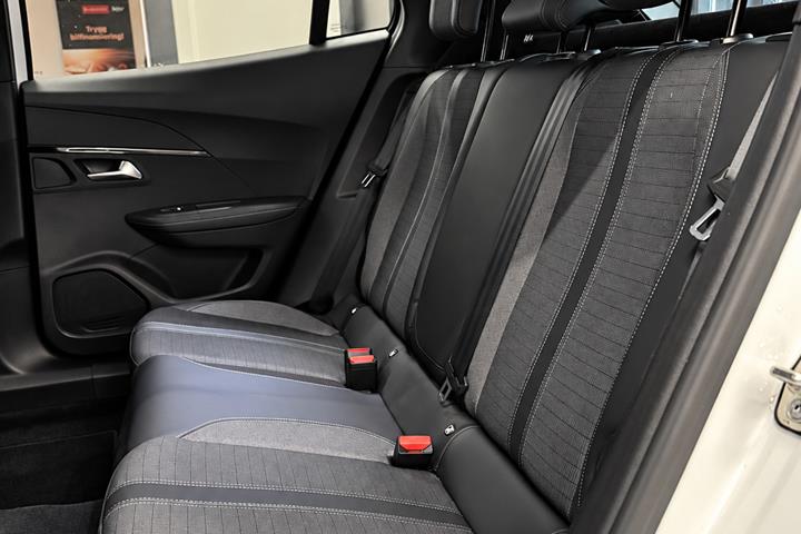 undefined Peugeot e-2008 fra 2021