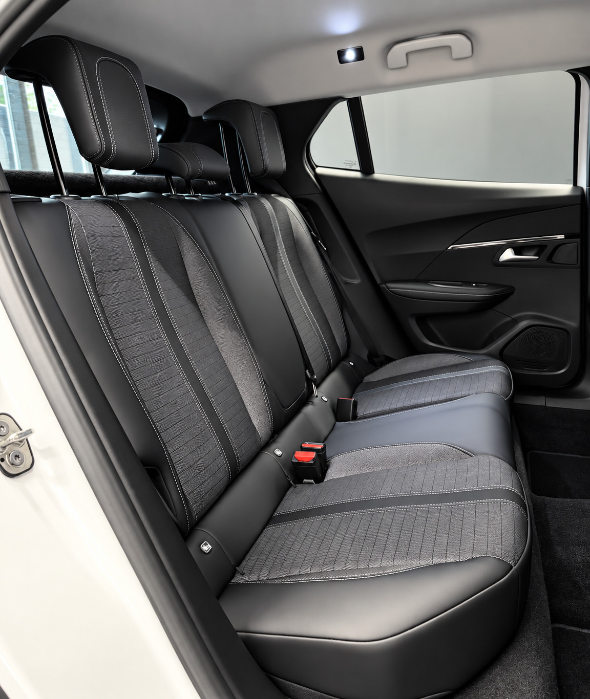undefined Peugeot e-2008 fra 2021