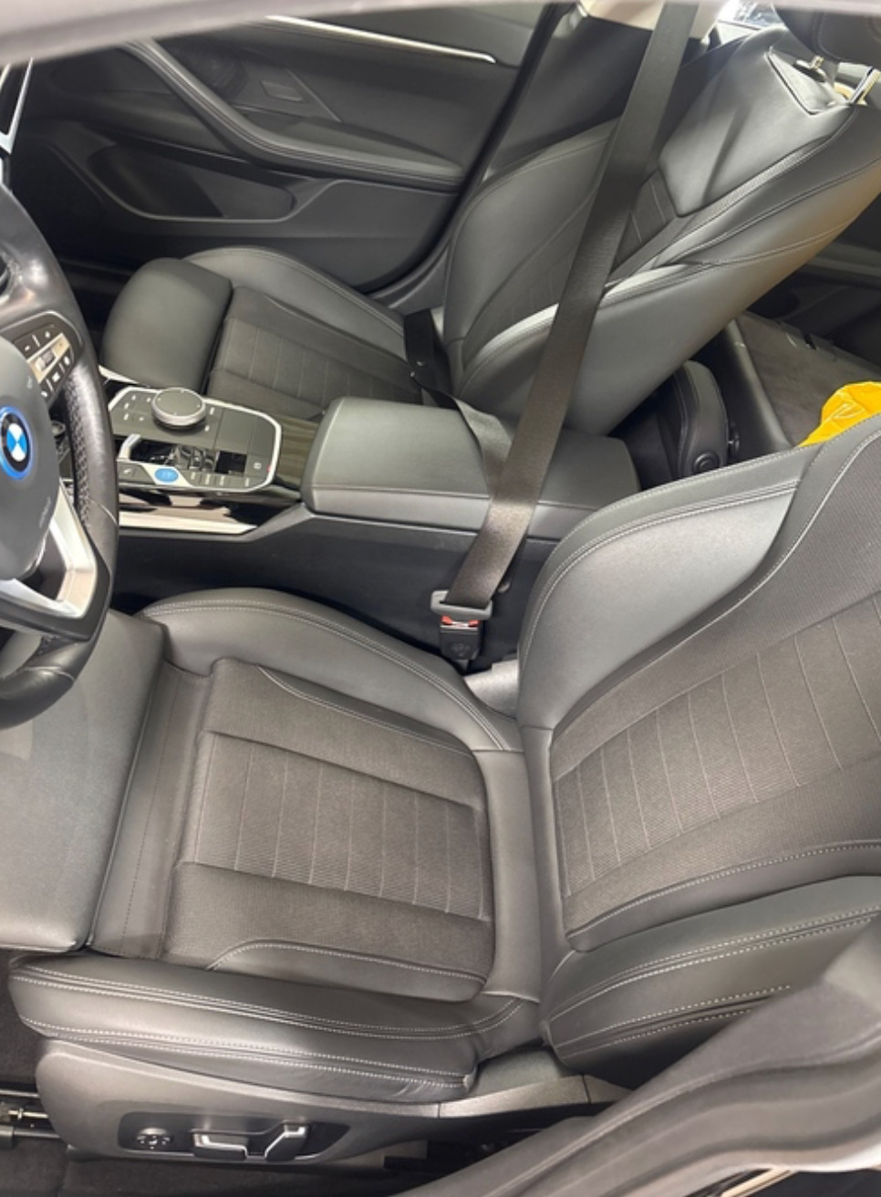 Sort BMW i4 fra 2024