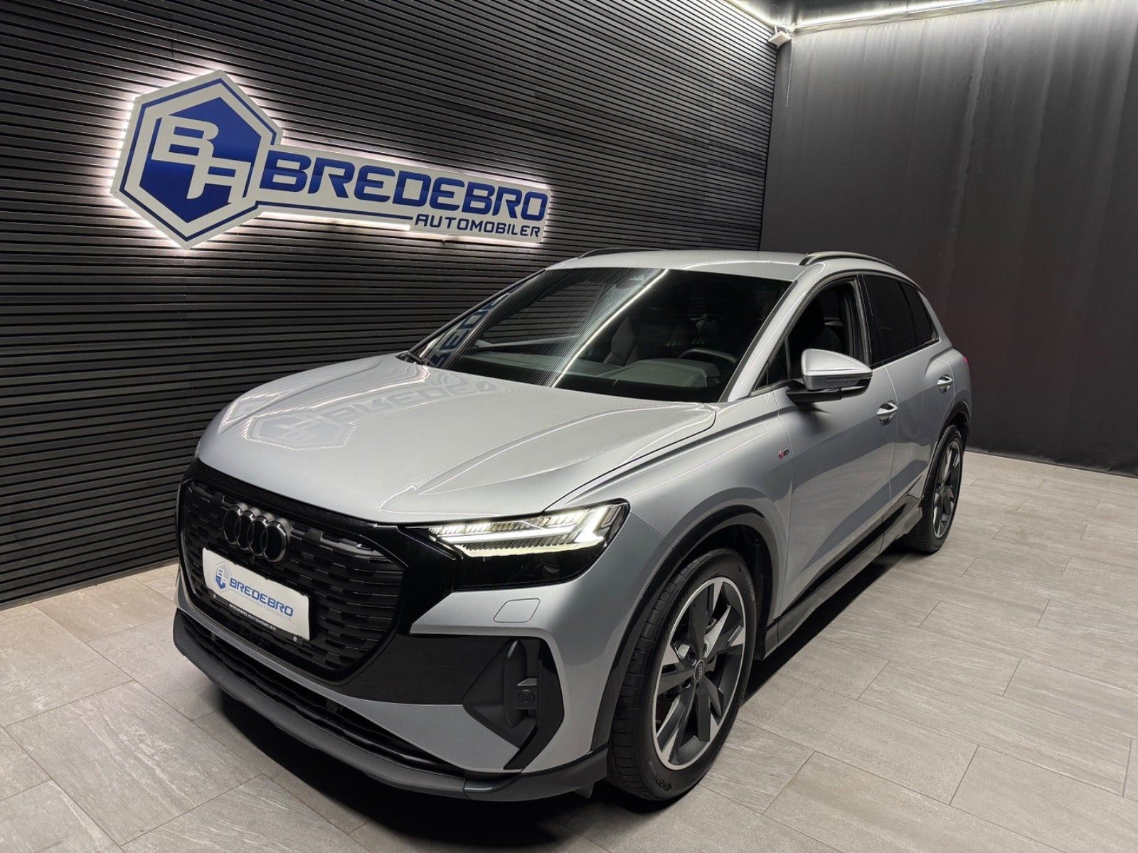Audi Q4 e-tron 45 S-line