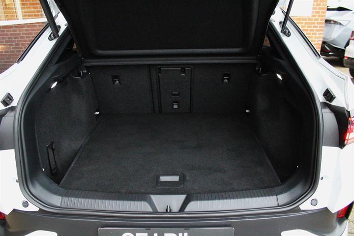Hvid VW ID.5 fra 2022