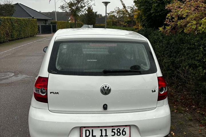 Hvid VW Fox fra 2006